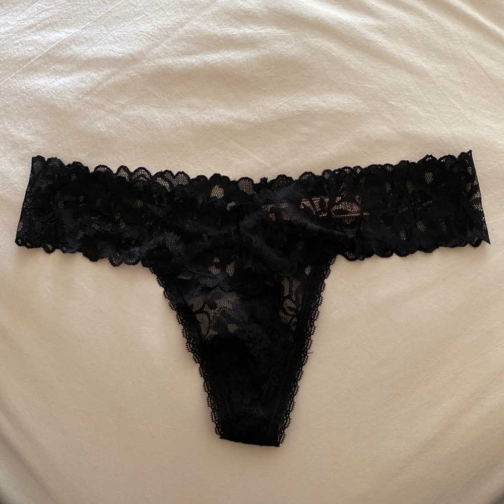 New Victoria’s Secret Lace panty